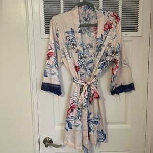 satin robe brand new with flowers prints